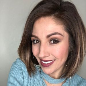 Meet your Posher, Jacqueline